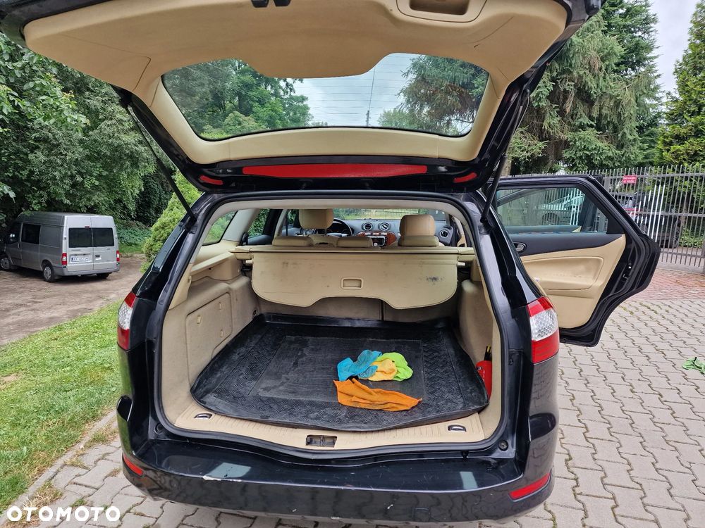 Ford Mondeo 1.8 TDCi Ghia - 10