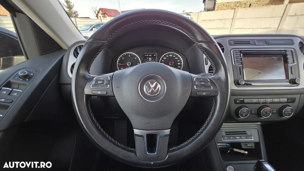 Volkswagen Tiguan 2.0 TDI SCR 4MOTION BlueMotion Technology DSG Lounge Track & Style - 26