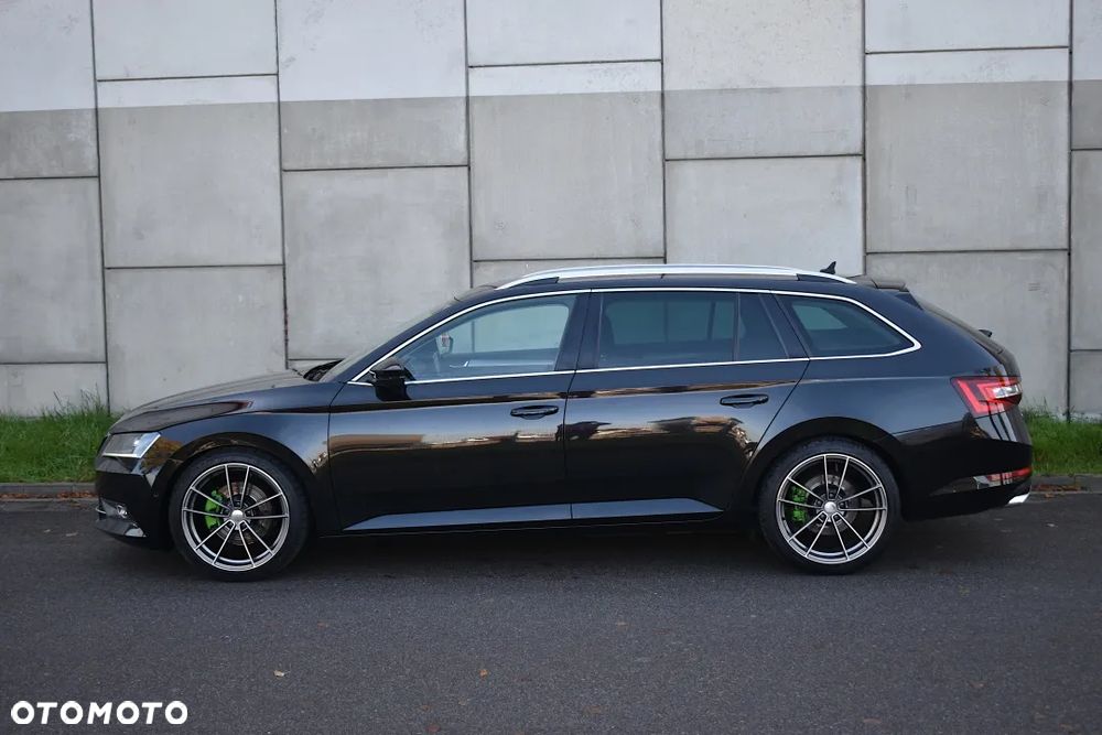 Skoda Superb 1.6 TDI Style DSG - 10