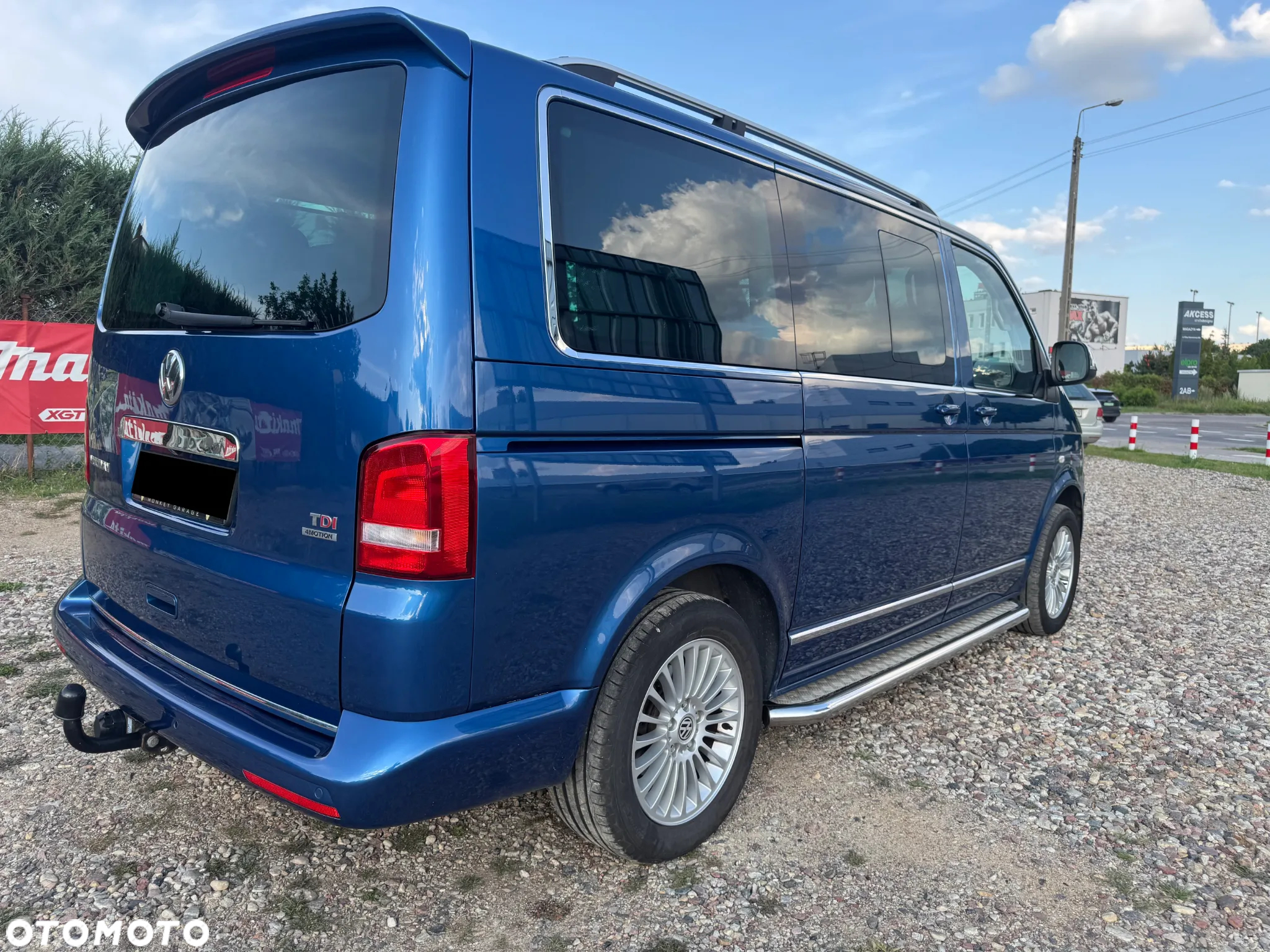Volkswagen Multivan - 7