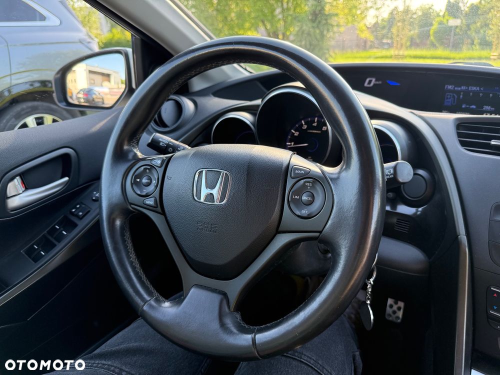 Honda Civic 1.8 Sport - 18