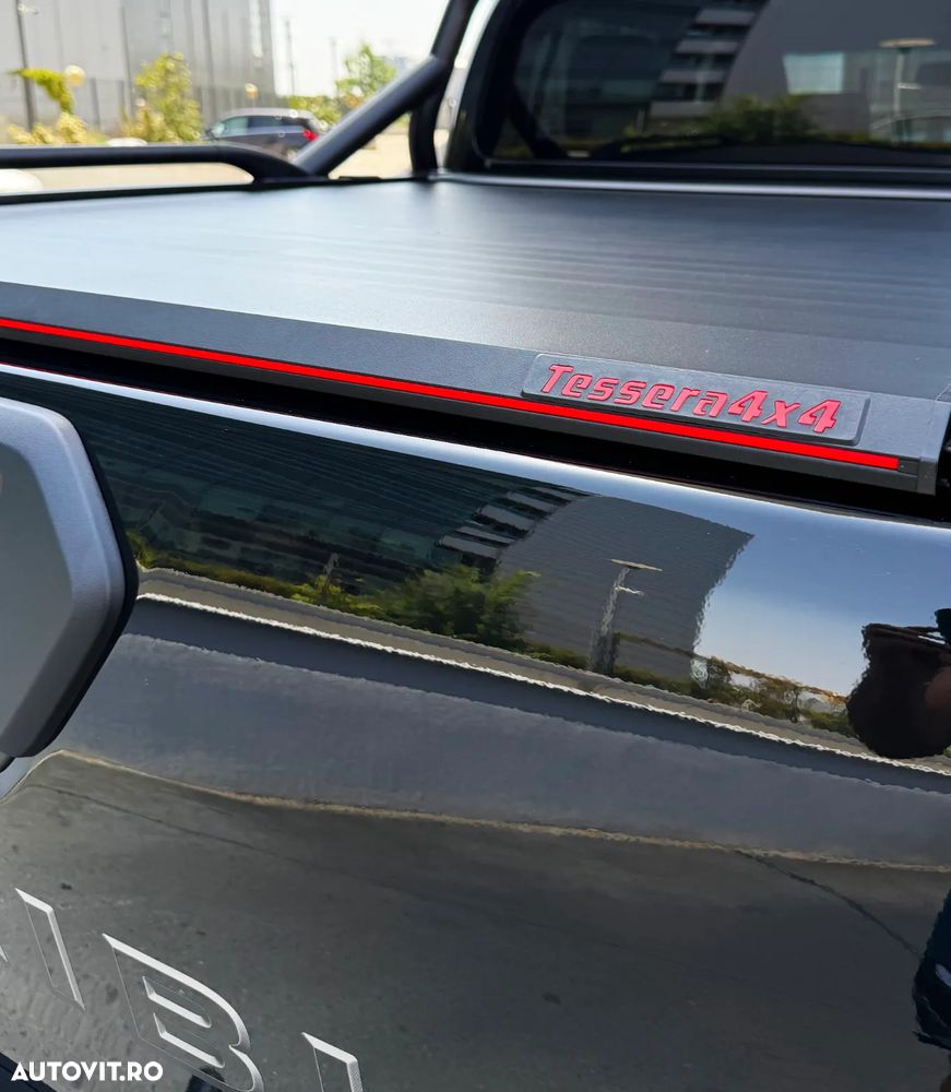 Toyota Hilux 2.8D 204CP 4x4 Double Cab AT Invincible Color Edition - 19