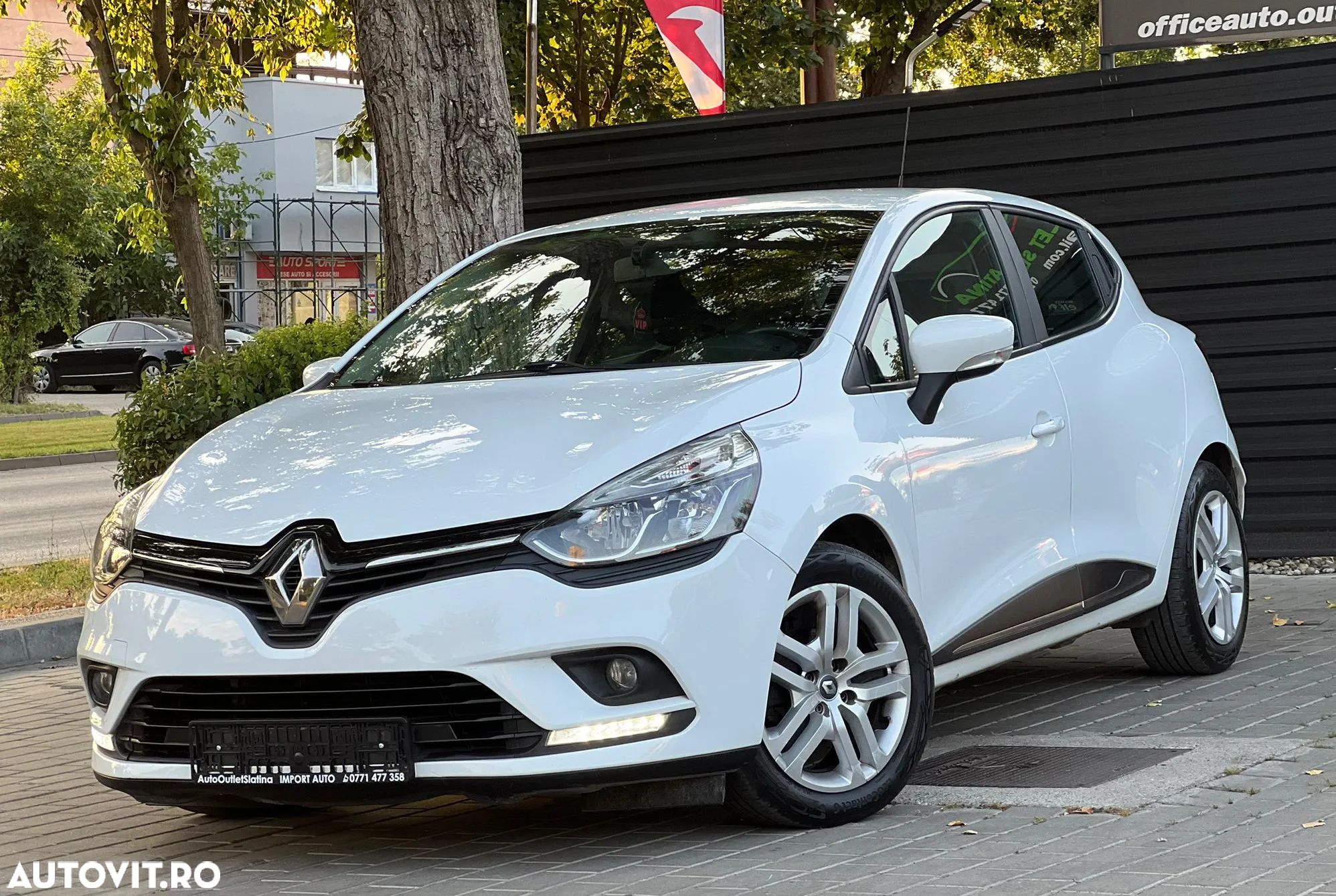 Renault Clio dCi 90 Limited - 1
