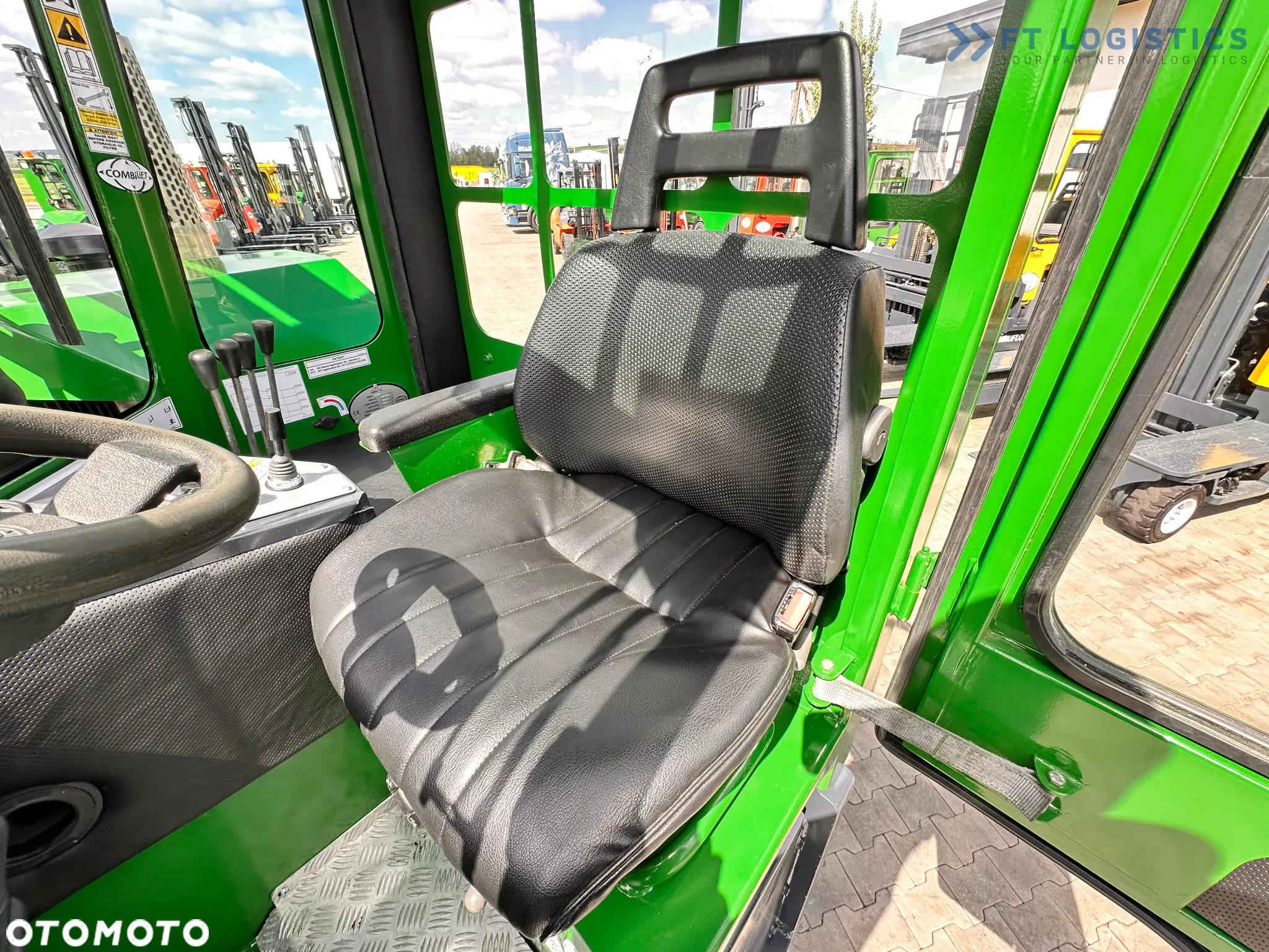 Combilift C8000 / DIESEL / 4600MM / DUPLEX / KUBOTA / STAN IDEALNY - 17