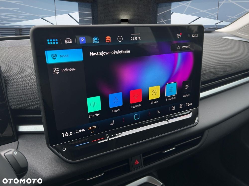 Volkswagen T-Roc 1.5 eTSI Style DSG - 24