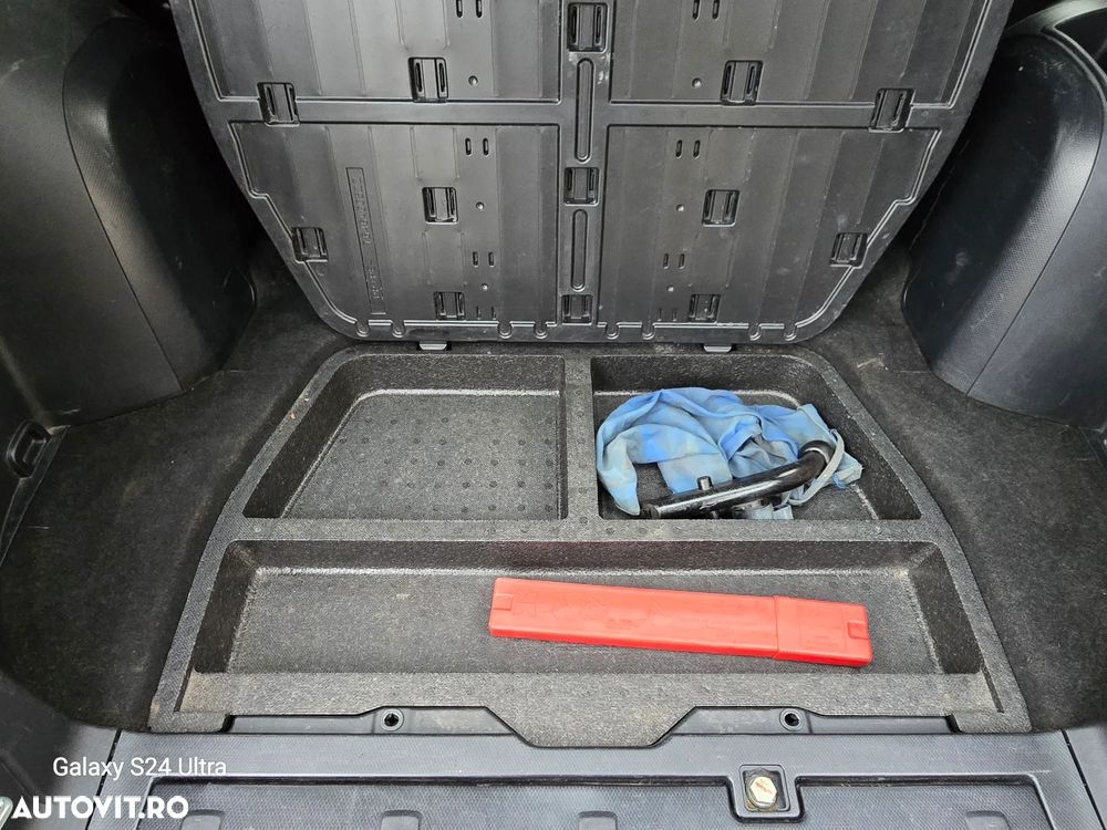 Mitsubishi Outlander 2.0 DI-D 4WD Intense - 11