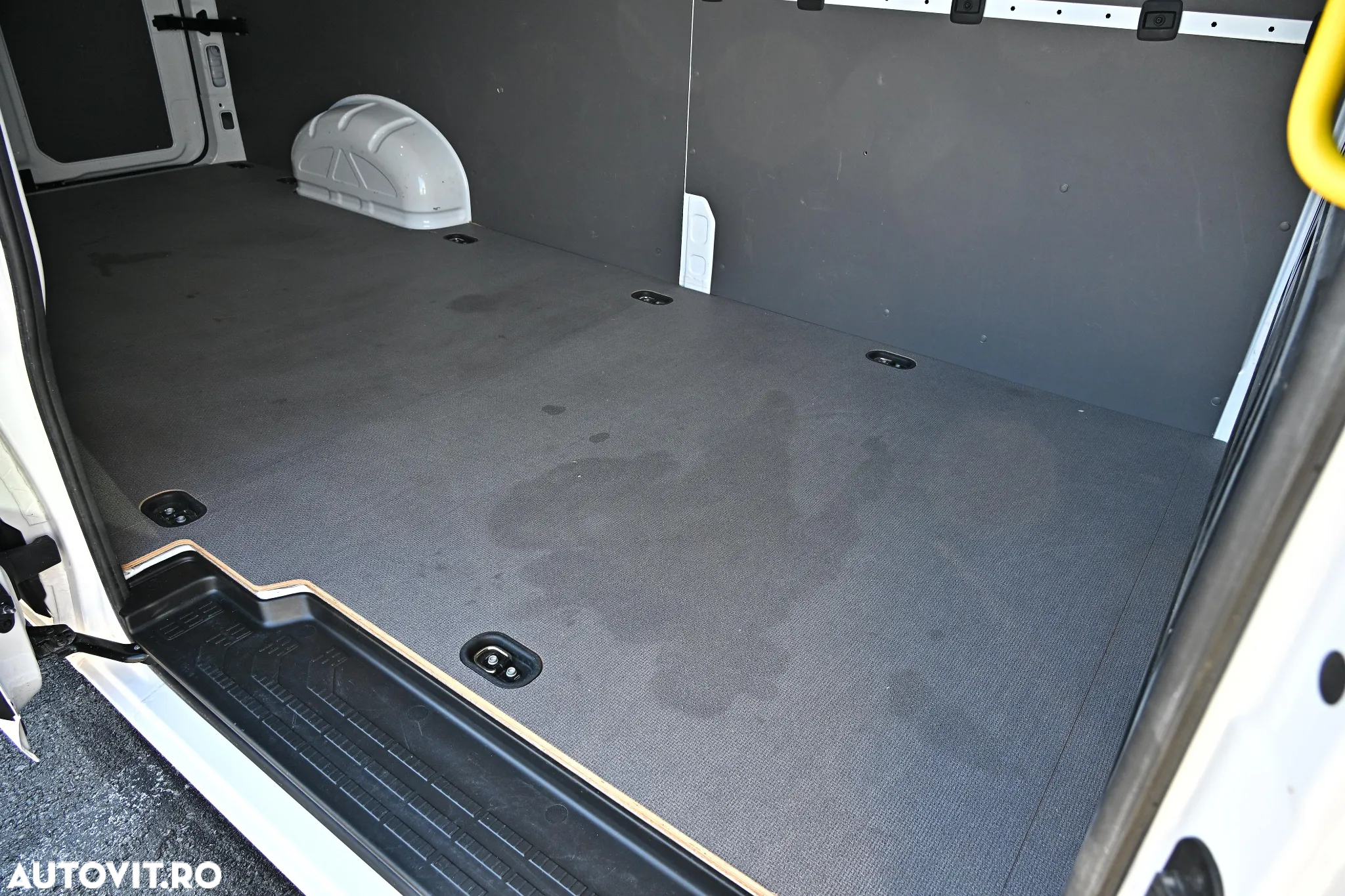 Volkswagen Crafter - 30