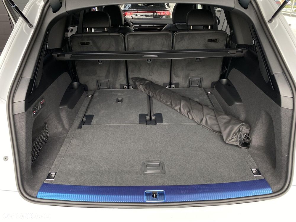 Audi Q7 - 25