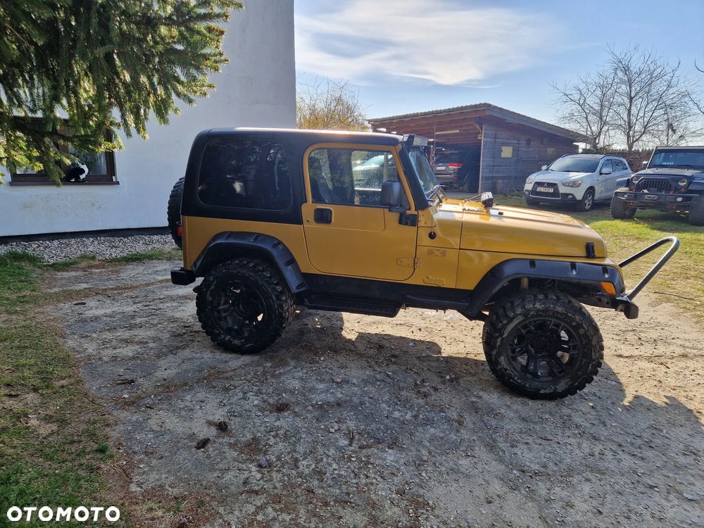Jeep Wrangler - 3