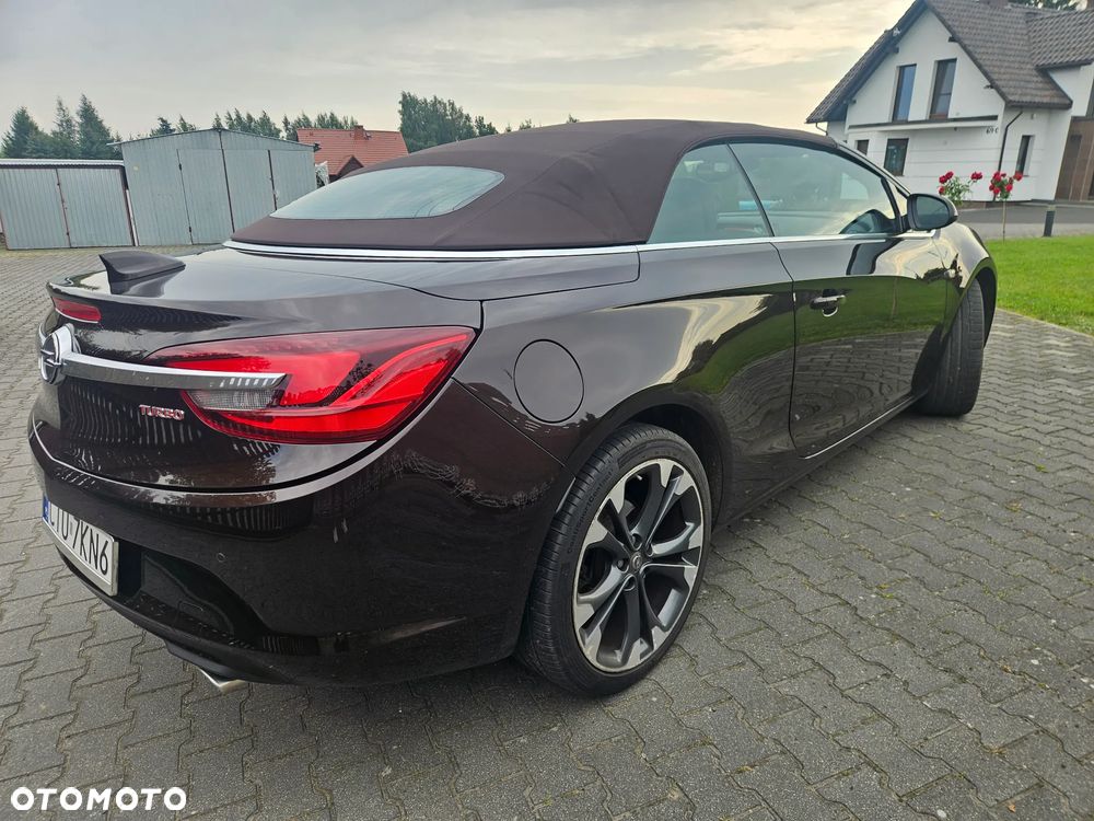 Opel Cascada - 2