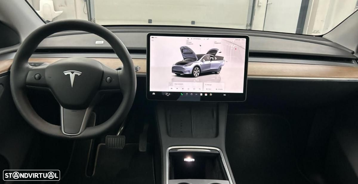 Tesla Model Y Long Range Dual Motor AWD - 4