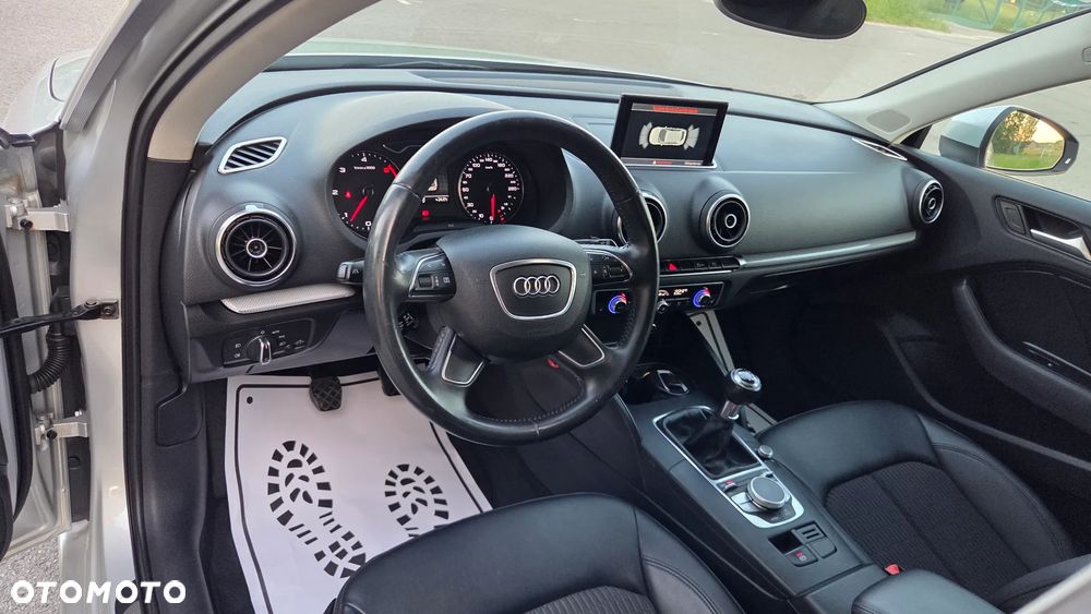 Audi A3 Sportback 2.0 TDI S line Sportpaket - 7