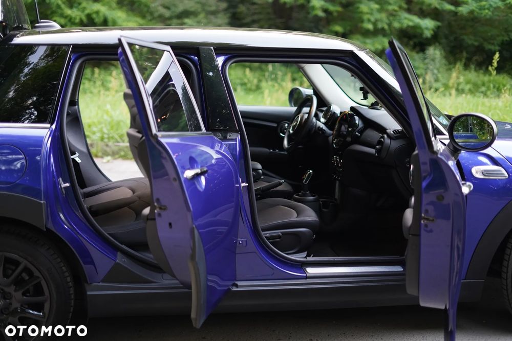 MINI Cooper Standard - 15