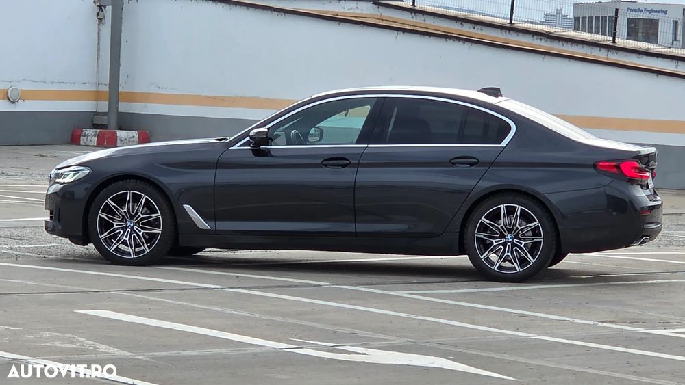 BMW Seria 5 520d AT MHEV - 35