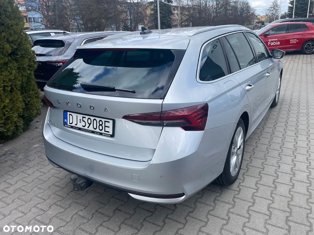 Skoda Octavia 1.5 TSI Selection - 4
