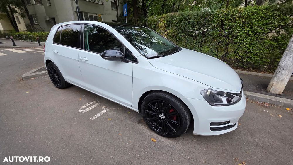 Volkswagen Golf - 2