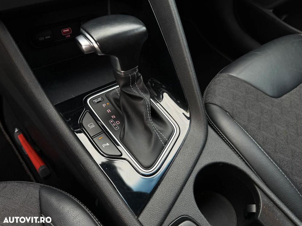 Kia Niro 1.6 GDI 2WD Aut. Spirit - 8