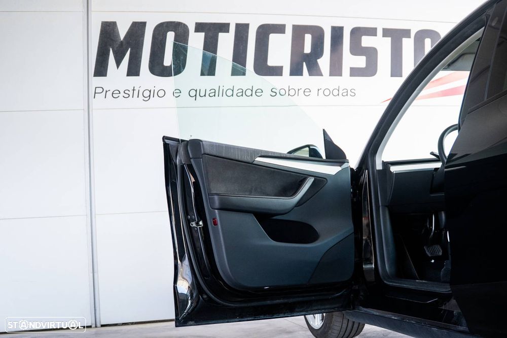Tesla Model Y Long Range Tração Integral - 12