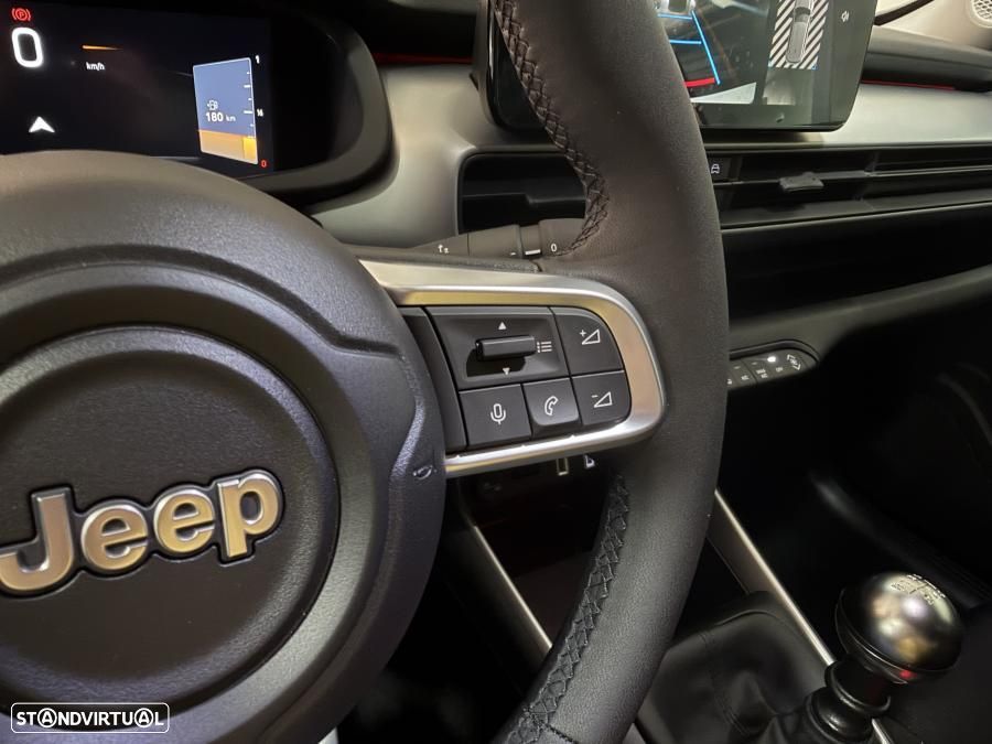 Jeep Avenger 1.2 GSE T3 Summit - 21