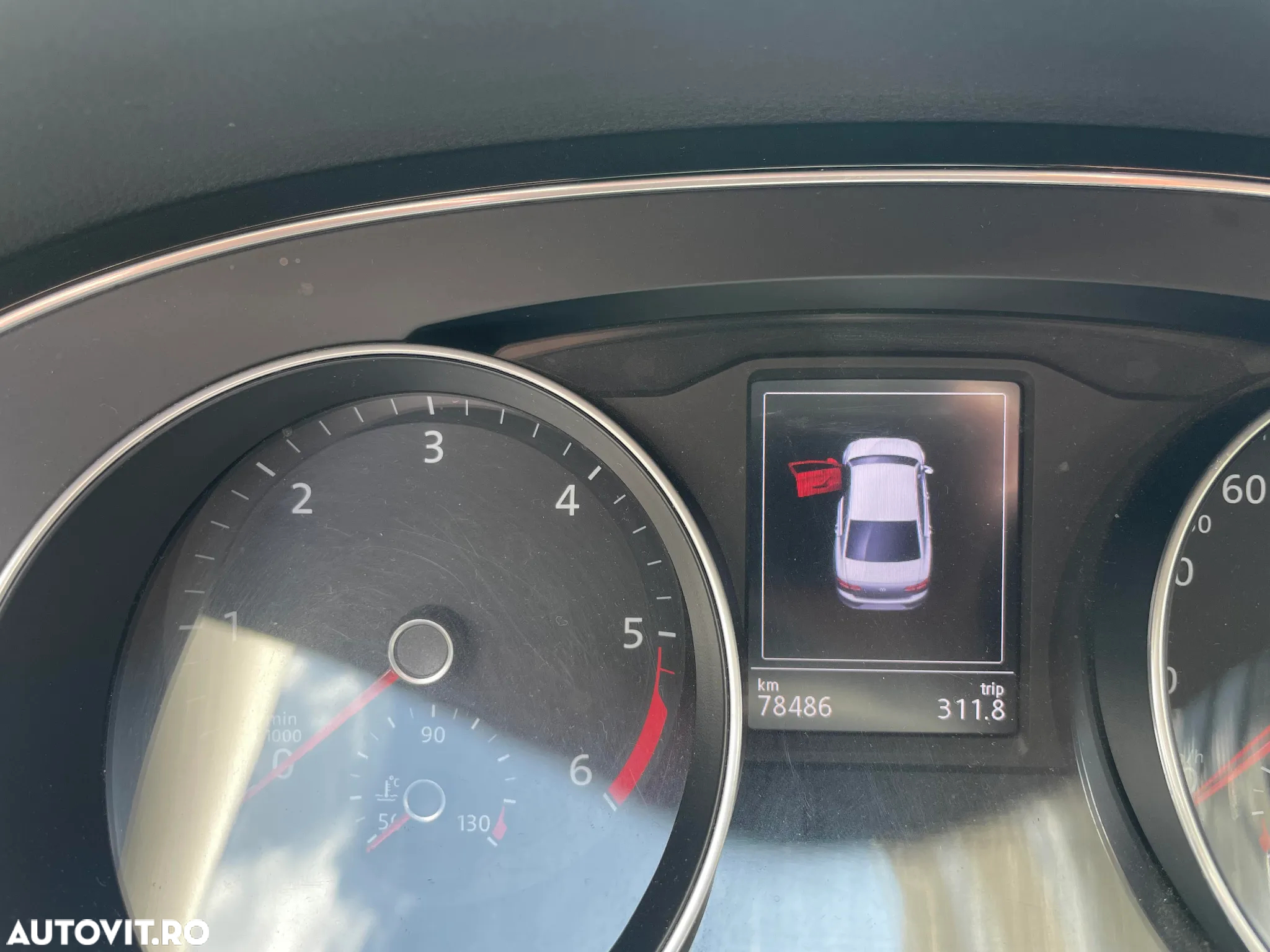 Volkswagen Passat 2.0 TDI Comfortline - 9