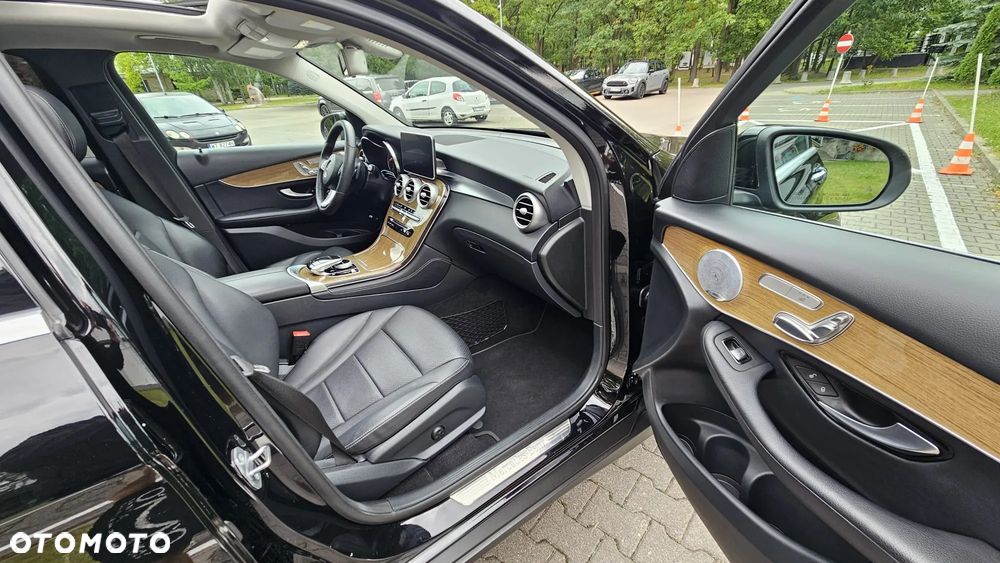 Mercedes-Benz GLC - 15