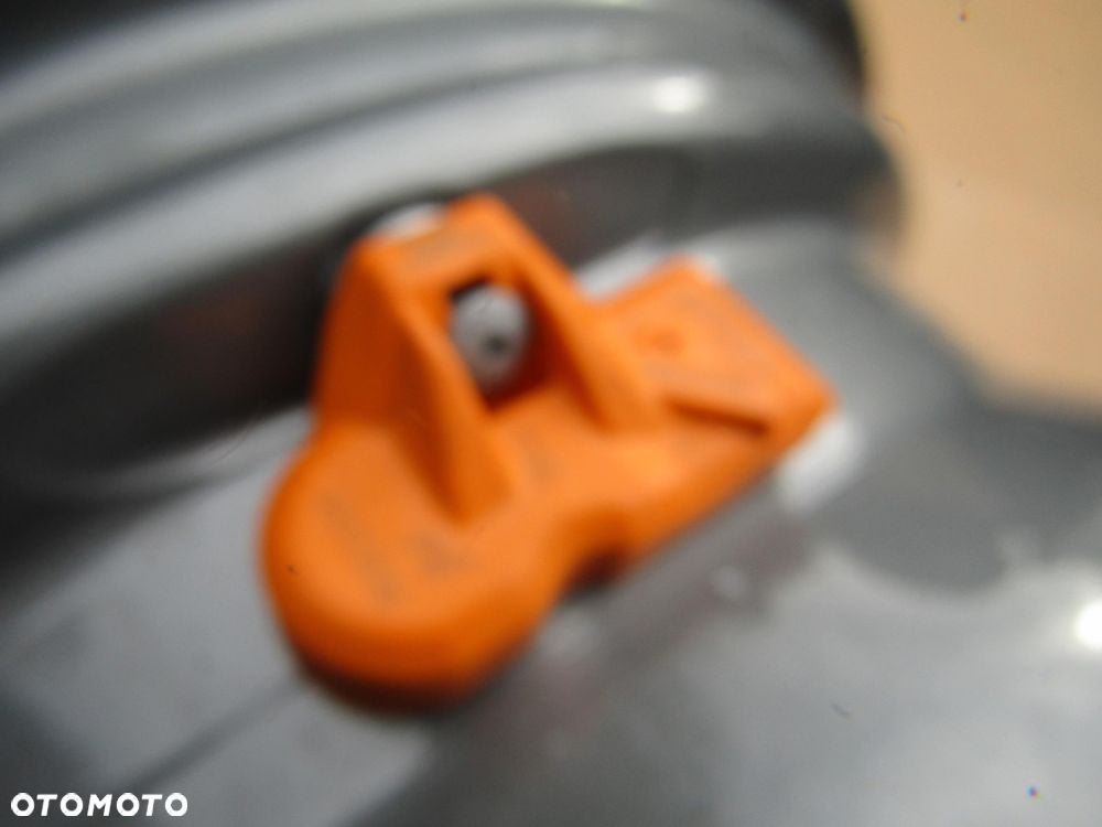 4x Felgi Aluminiowe 15 Opel Adam Vectra A Astra F Aveo Tigra Vectra Combo C Corsa B C D E Meriva Kadet Chevrolet Spark Lanos Nexia Nubira Aveo 5,5 j 4x100 ET40 piasta 56,6 mm + czujniki TPMS ALUTEC GERMANY - 18