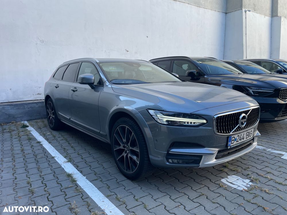 Volvo V90 - 2