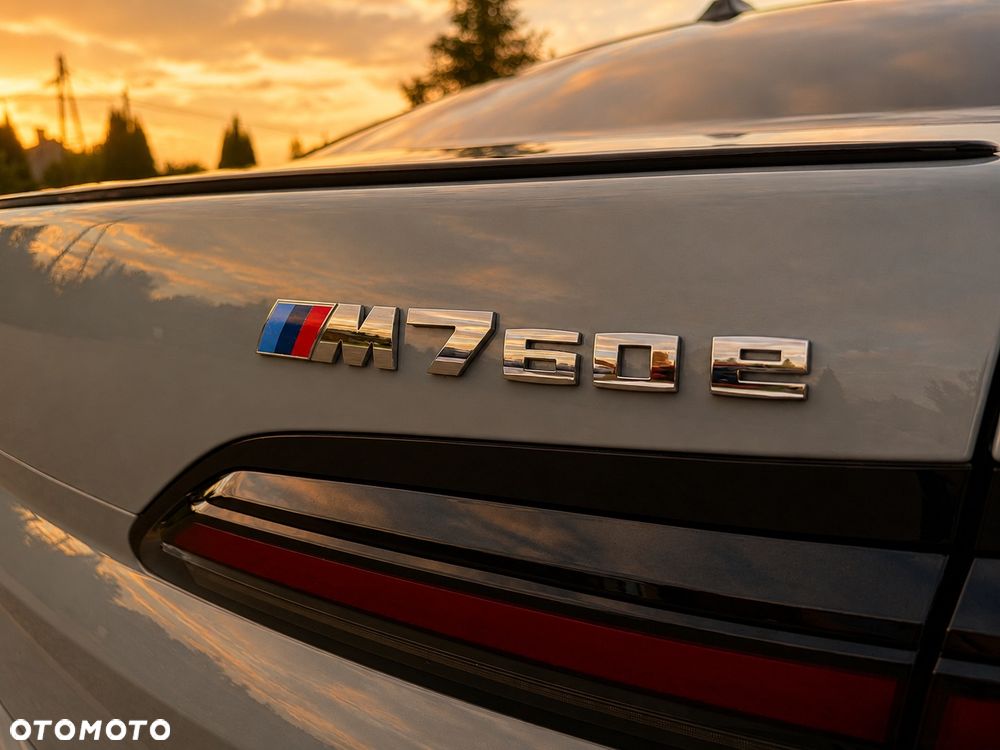 BMW Seria 7 M760e PHEV xDrive Individual Edition sport - 14