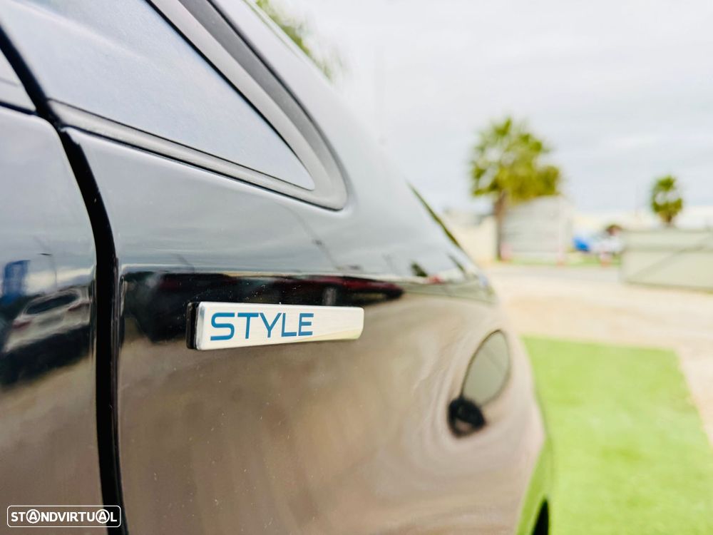 Peugeot 208 1.2 PureTech Style - 8