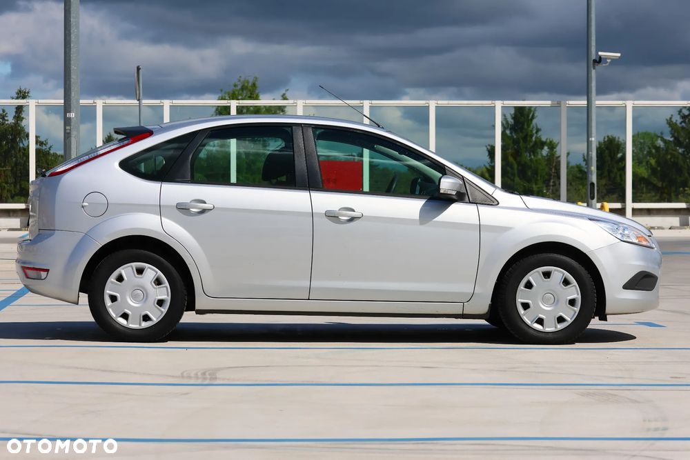 Ford Focus 1.6 Trend - 8