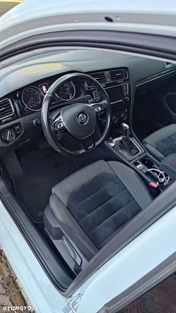 Volkswagen Golf - 7