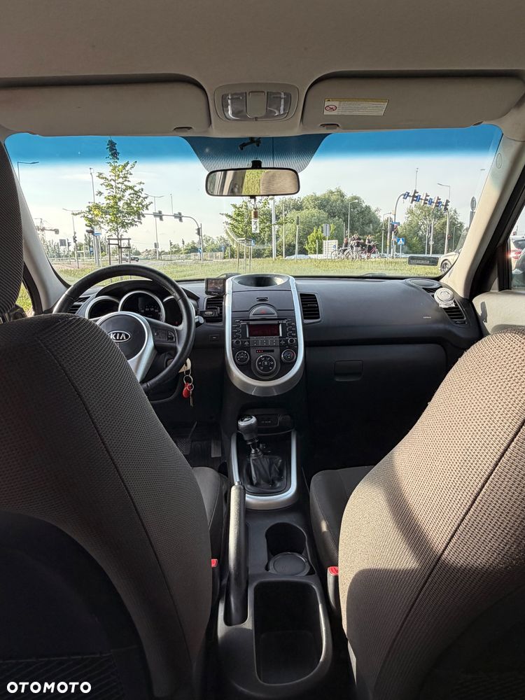 Kia Soul - 10