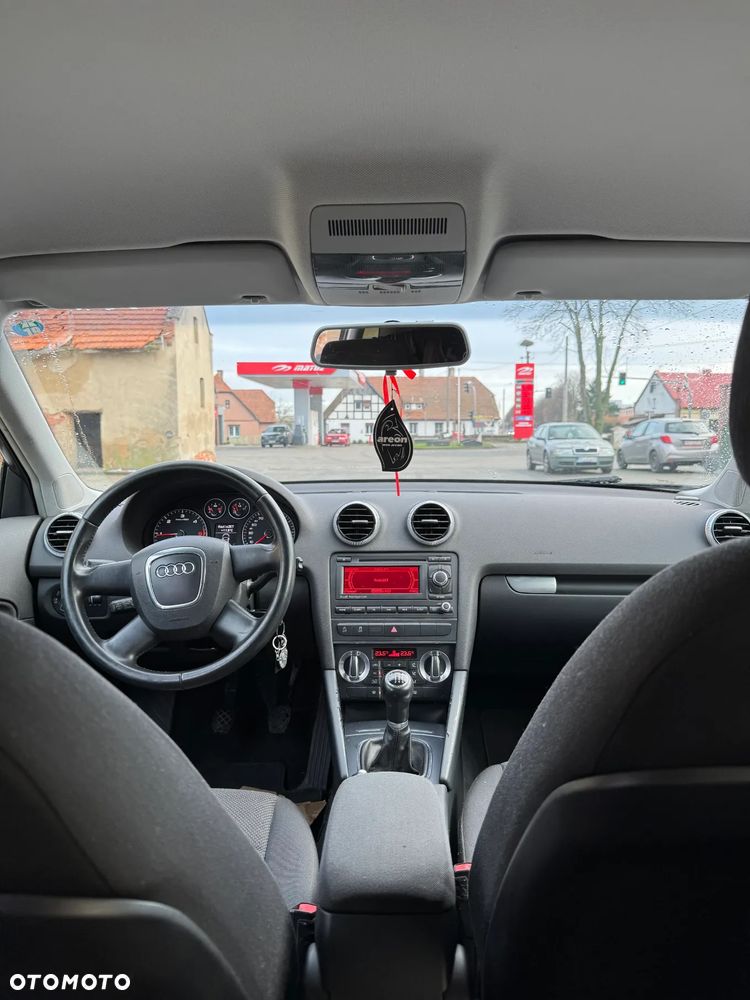 Audi A3 Sportback 2.0 TDI Ambiente - 3