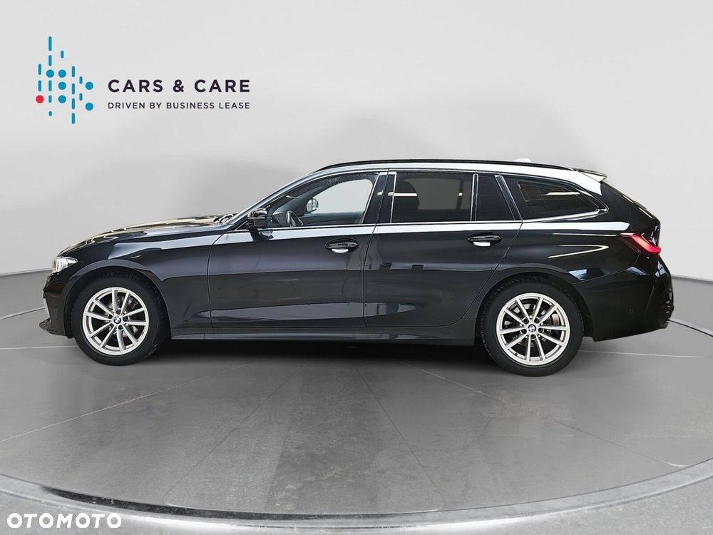 BMW Seria 3 320d xDrive - 28