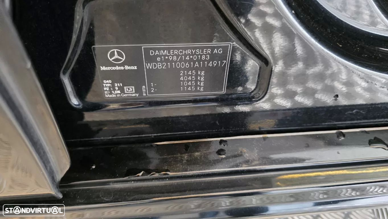 Mercedes-Benz E 220 CDi Avantgarde - 52