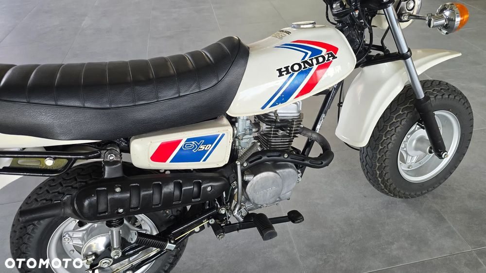 Honda C - 20
