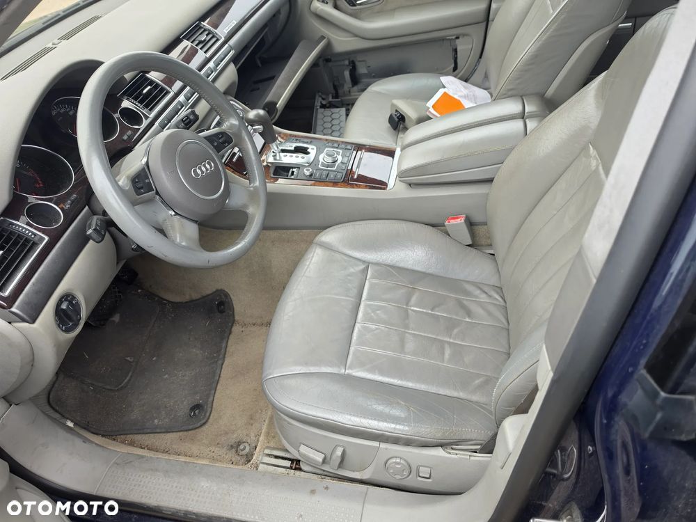 Audi A8 3.7 Quattro - 9