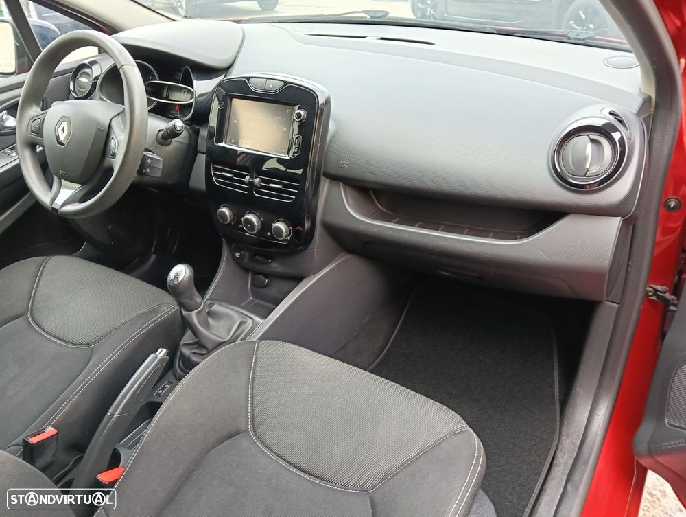 Renault Clio 1.5 dCi Dynamique S - 10