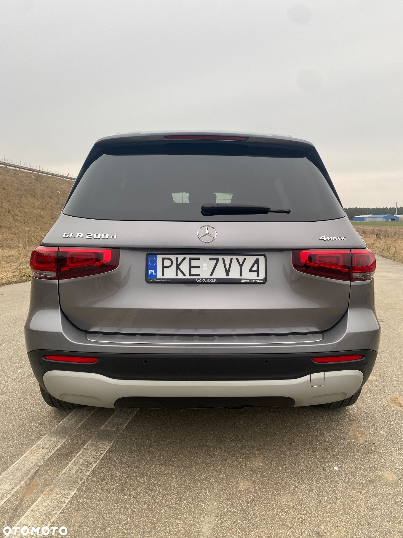 Mercedes-Benz GLB 200 d 4-Matic 8G-DCT - 4