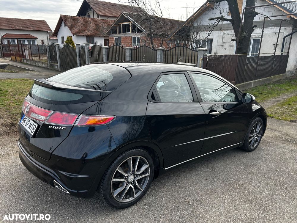 Honda Civic 1.8 SOHC i-VTEC MT GT - 6