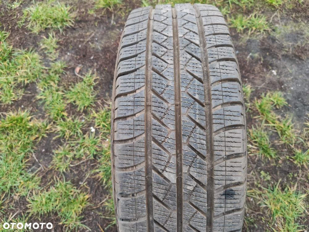 Opona całoroczna 225/70/15C 8mm 2024r. Goodyear Vector 4 Seasons Cargo pojedyńcza sztuka - 1
