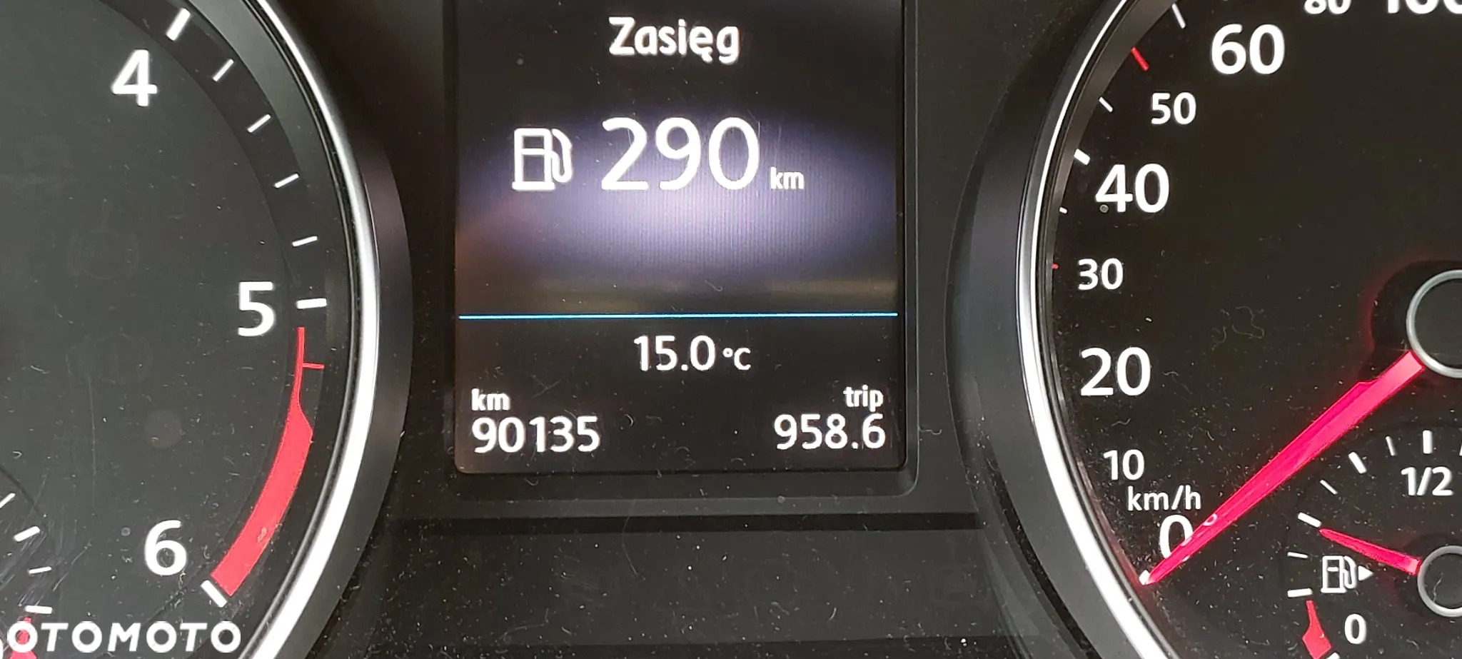 Volkswagen Passat - 11