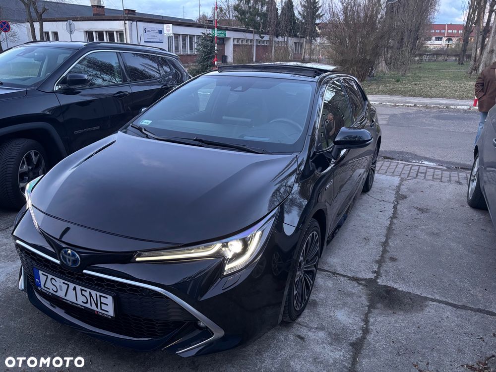 Toyota Corolla 2.0 Hybrid Executive - 8