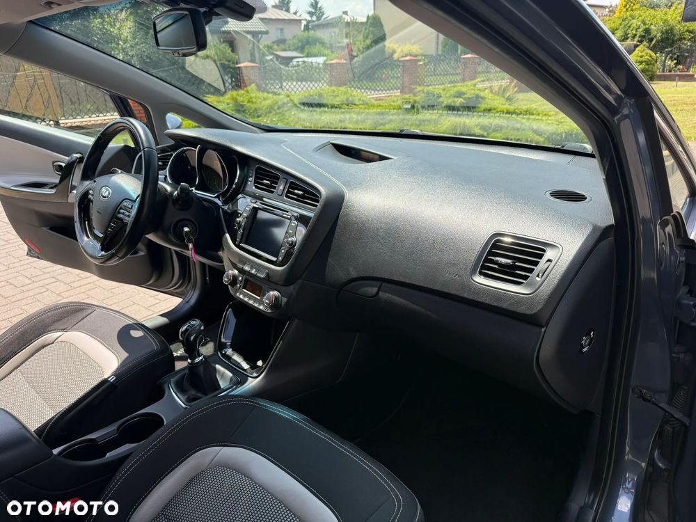 Kia Ceed 1.6 GDI Edition 7 - 30