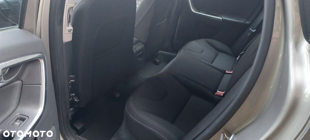 Volvo XC 60 D3 Inscription - 13