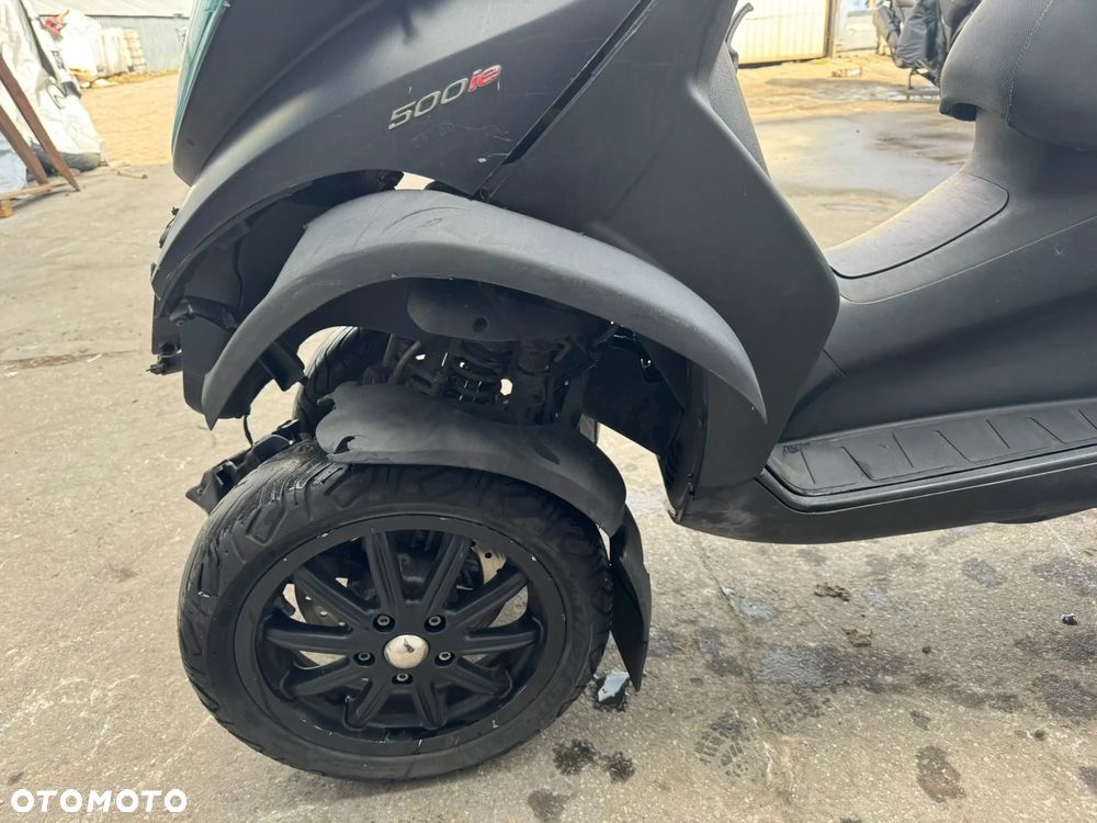 Piaggio MP-3 - 16