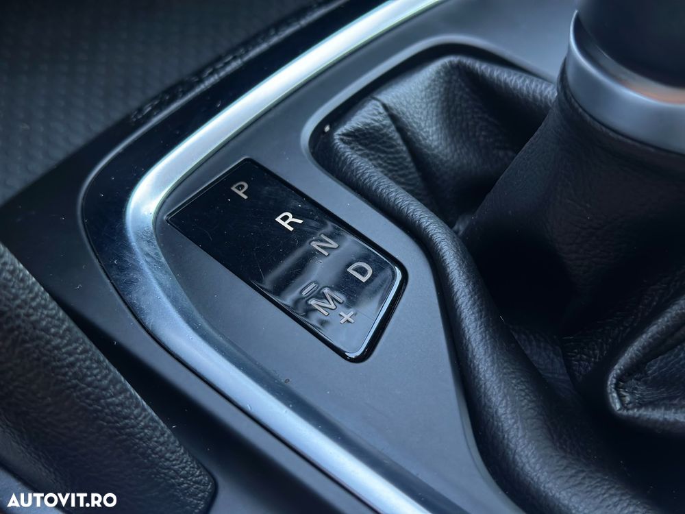 Renault Megane ENERGY TCe 130 EDC INTENS - 36
