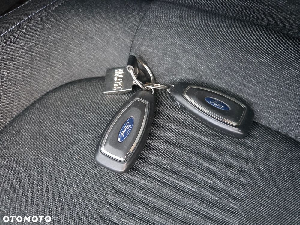 Ford Focus 1.0 EcoBoost Hybrid ACTIVE X - 22