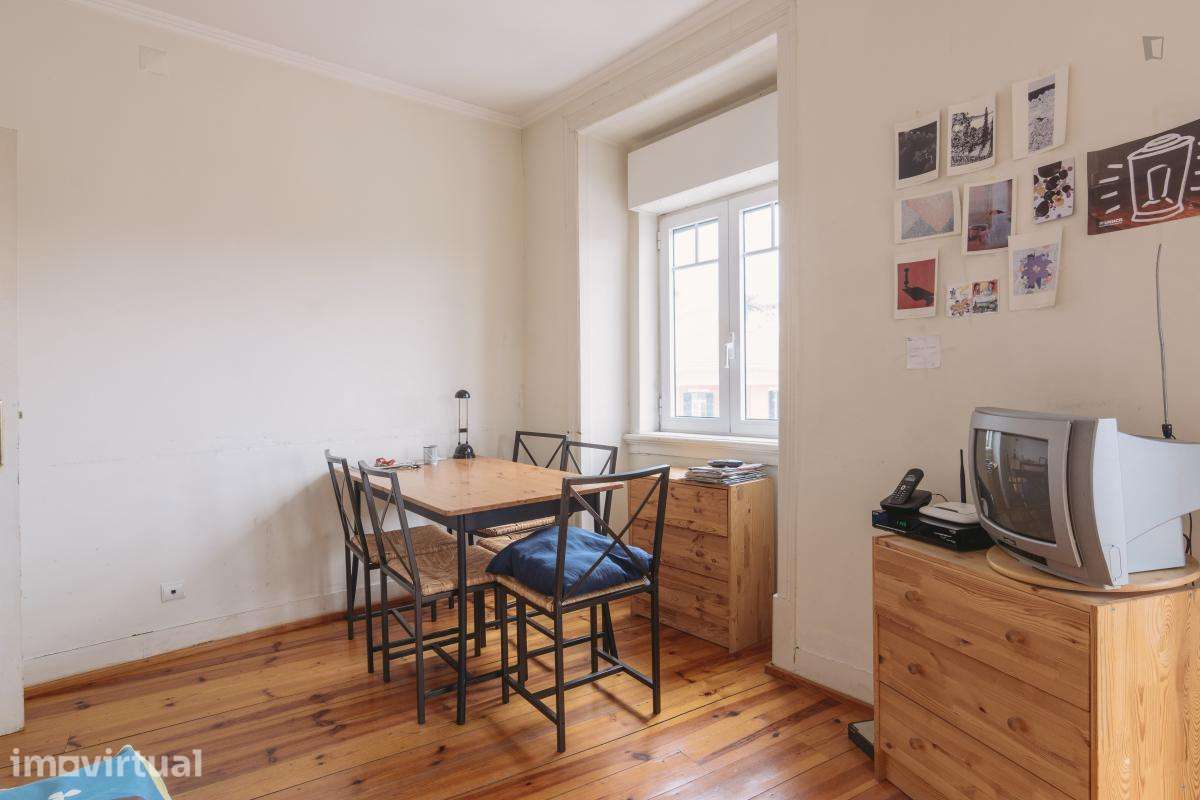Quarto - localizado em Entrecampos Lisbon - Grande imagem: 4/16