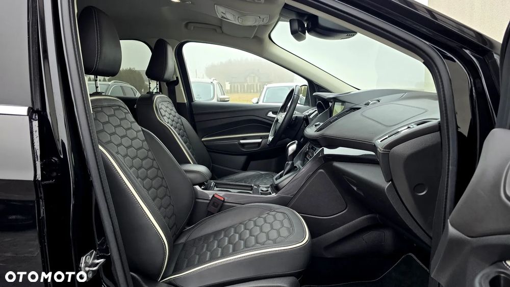 Ford Kuga 2.0 TDCi 4x4 Vignale - 26